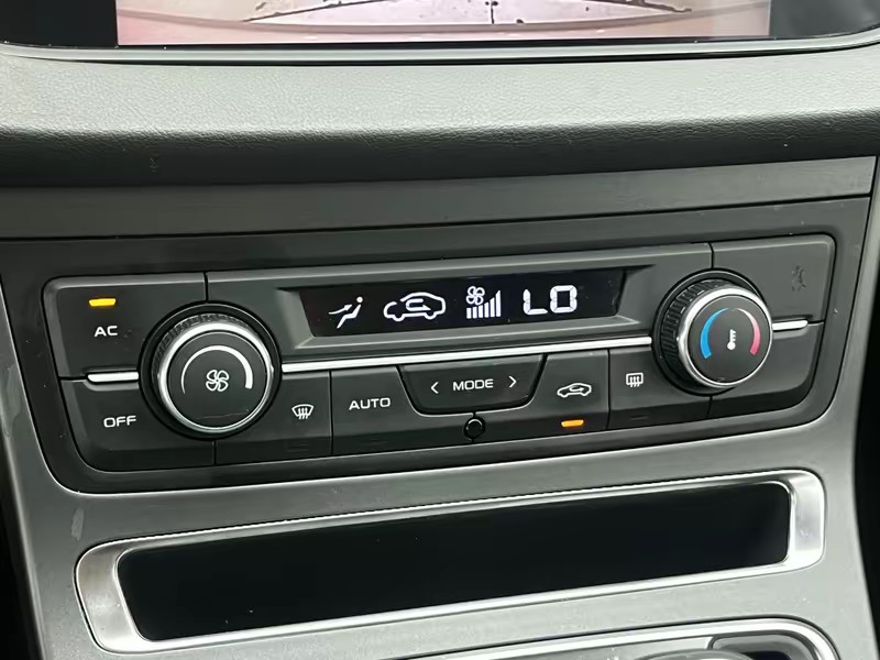 Geely Emgrand 2020