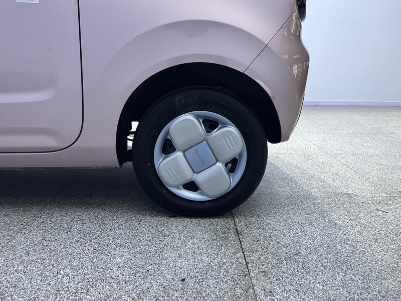 Geely Galaxy panda 2023