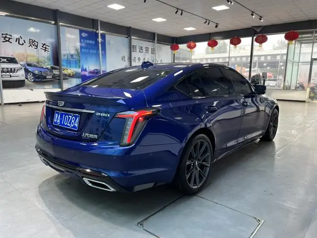 Cadillac Cadillac CT5 28T platinum type