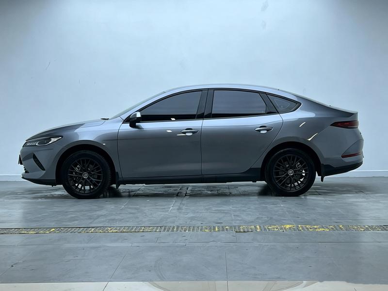 BYD Qin PLUS EV 2025