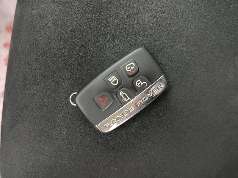 Land Rover Range Rover Vela 2020