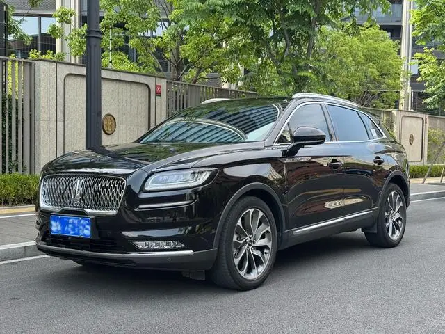 Lincoln Navigator 2.0T four-wheel drive Zunya Edition