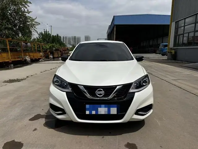 Nissan TIIDA 1.6L CVT Smart Travel Edition