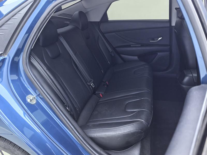 Hyundai Elantra 2021