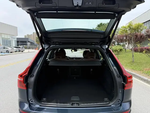 Volvo Volvo XC60 PHEV T8 four-wheel drive long battery life Zhiya Deluxe Edition