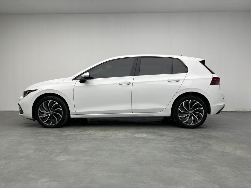 Volkswagen golf 2023