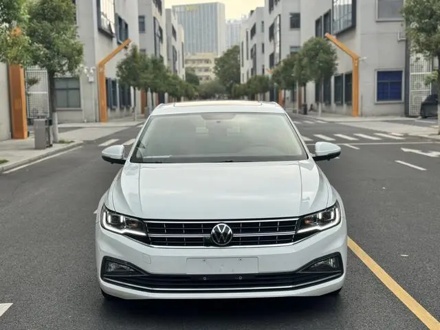 Volkswagen Bora 1.5L automatic comfort intelligent version