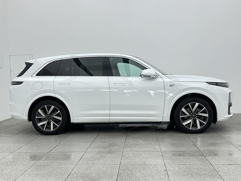 Li Auto Ideal L7 2023