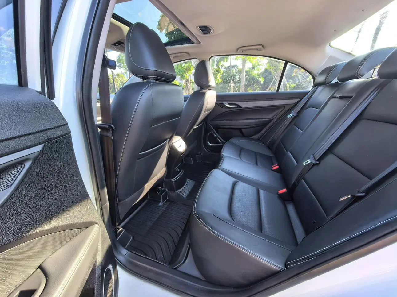 Geely Emgrand UP 1.5L CVT Pilot Edition