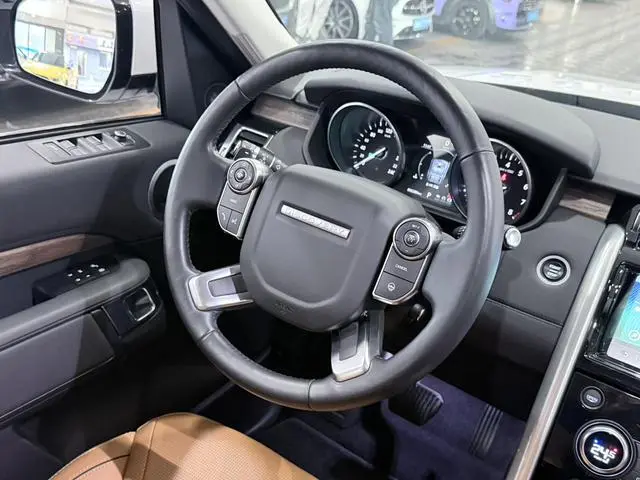 Land Rover discover 3.0 V6 HSE
