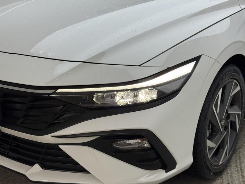 Hyundai Elantra 2023