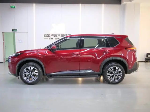 Nissan Qijun VC-Turbo 300 CVT 4WD Exclusive Edition
