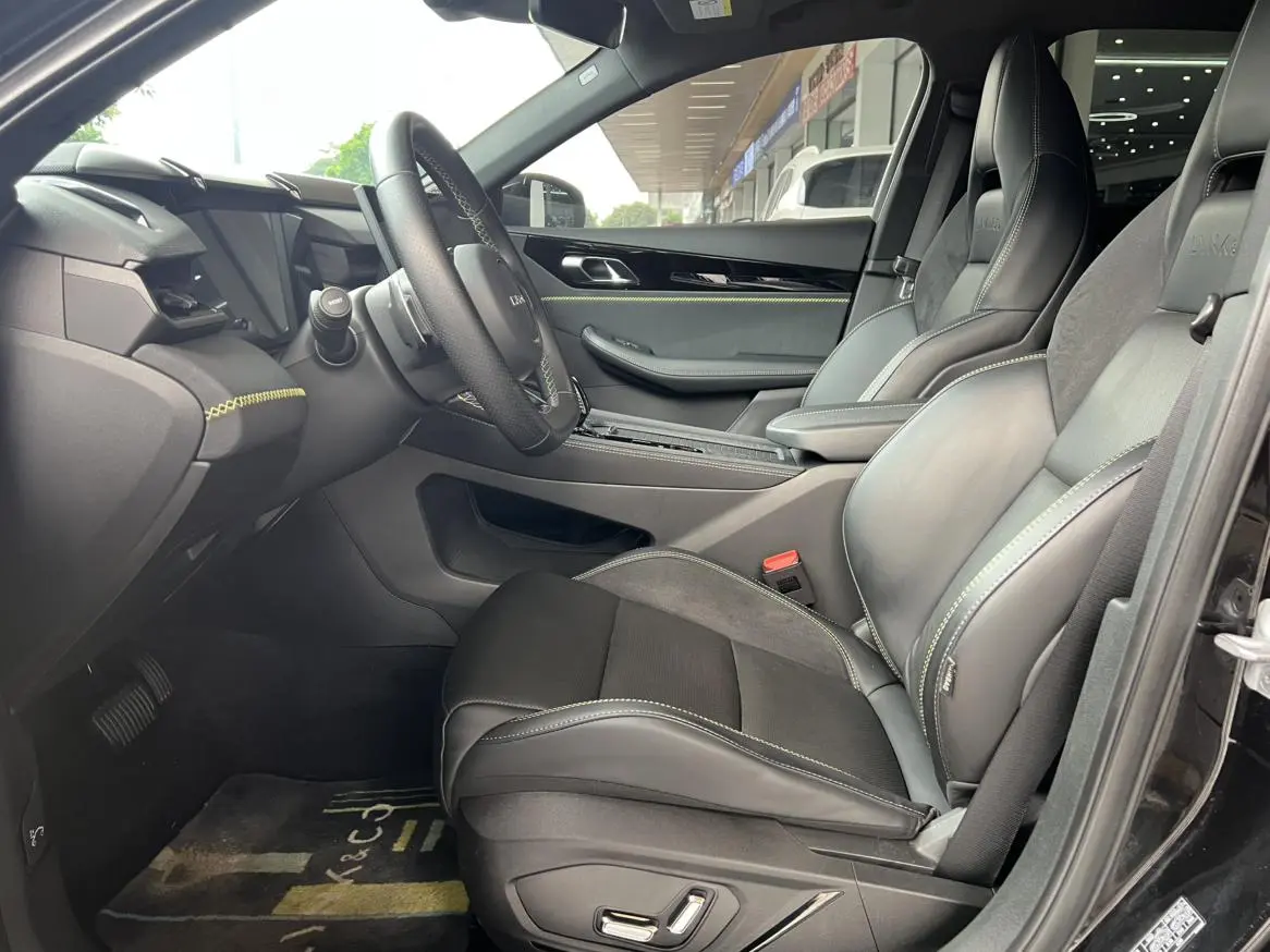 LYNK & CO Lynk 03 2.0 TD DCT Jin Pro