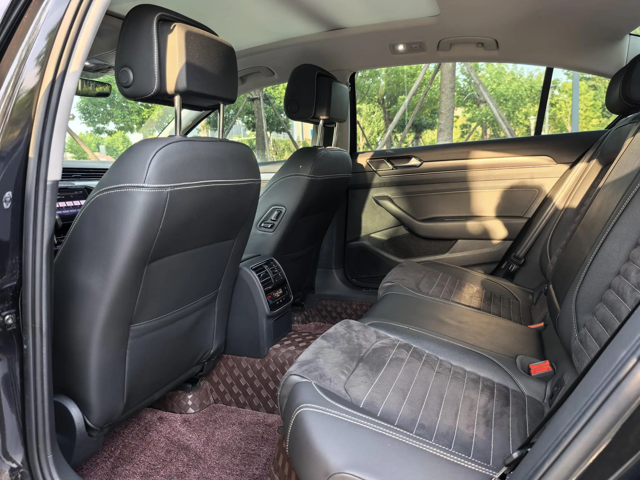 Volkswagen Magotan 330TSI DSG Luxury