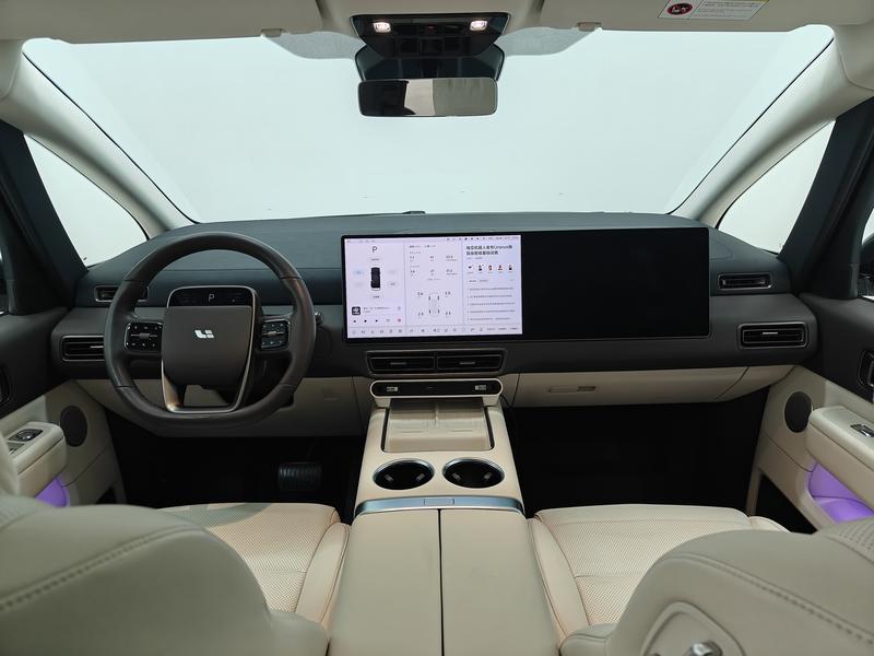 Li Auto Ideal MEGA 2024