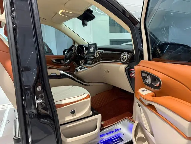 Mercedes-Benz Mercedes-Benz V-class V 260 Premium Edition
