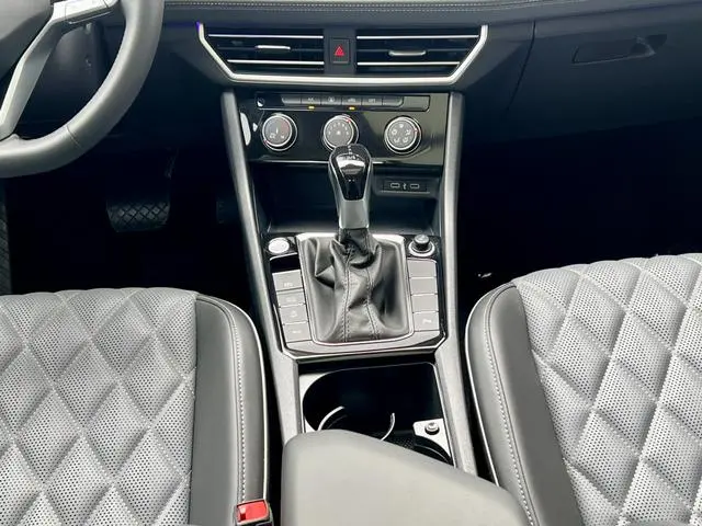 Volkswagen Sagitar 300TSI DSG Beyond Edition