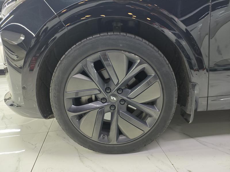 Li Auto Ideal L6 2024