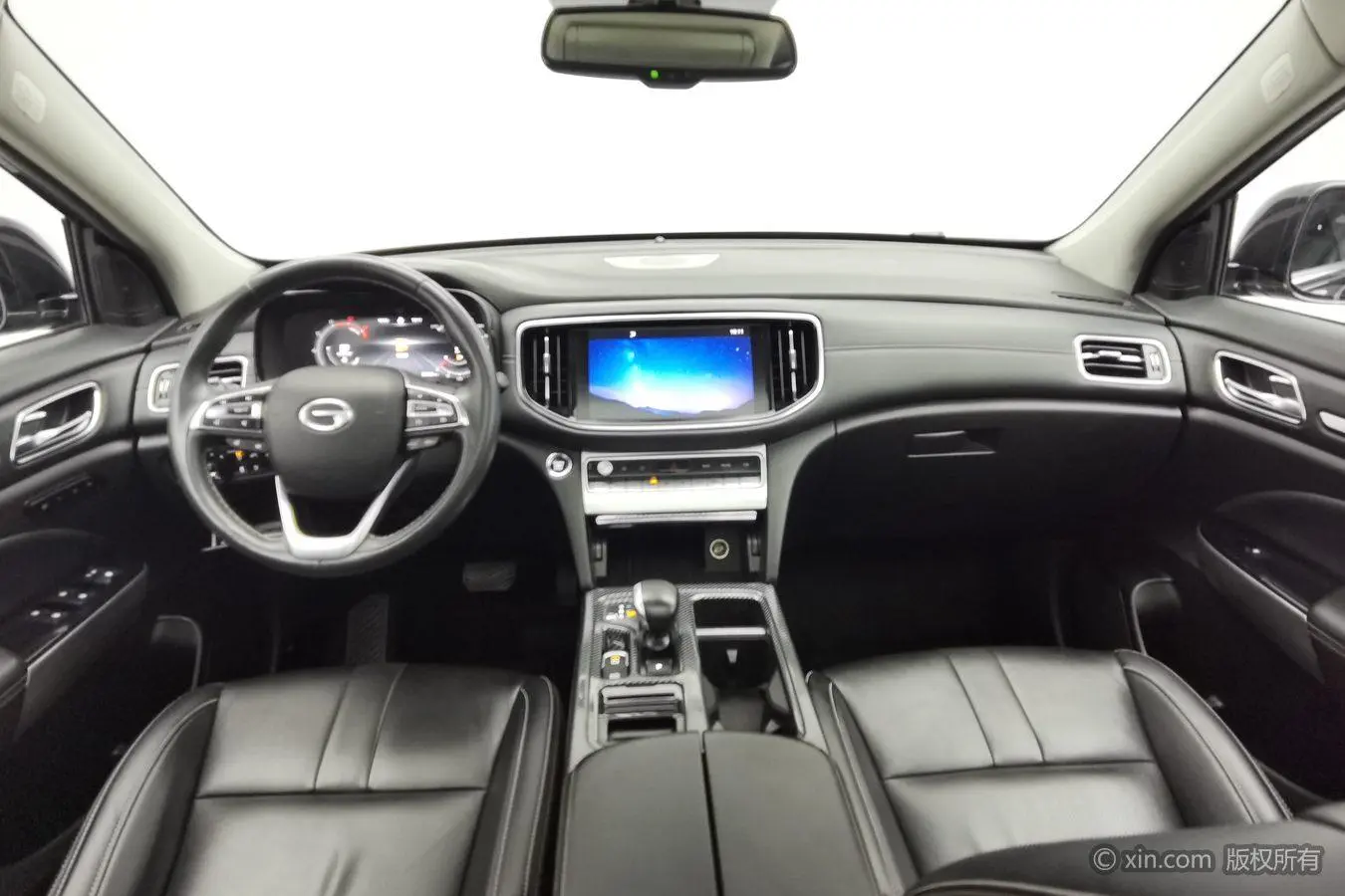GAC Trumpchi GS8 390T two-wheel drive luxury Zhilian Edition 7 seats