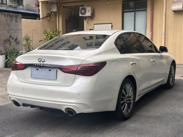 Infiniti Infiniti Q50L 2.0T Yixiang Edition Country V