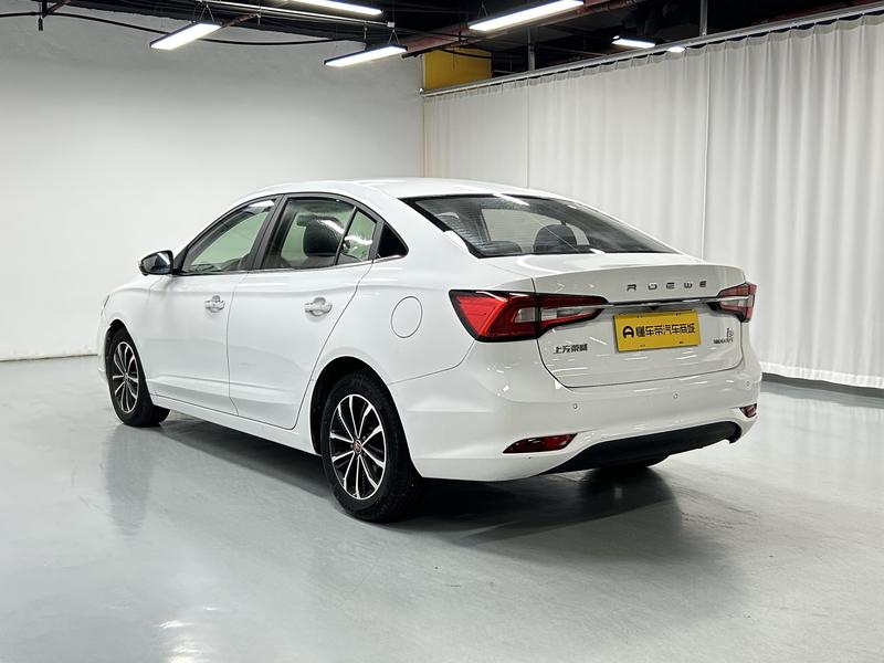 Roewe Roewe i5 2020