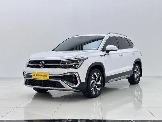 Volkswagen Tuyue 300TSI two-wheel drive full moon version