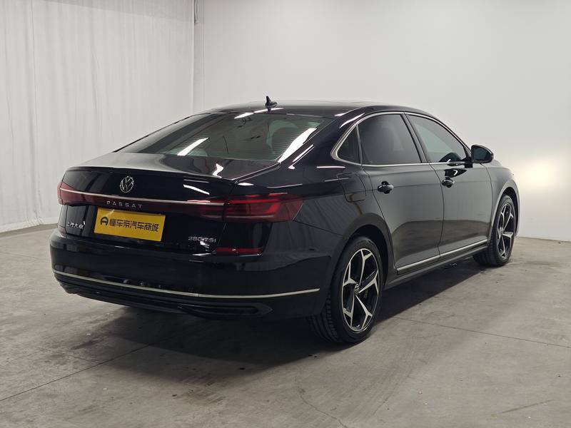 Volkswagen Passat 2025
