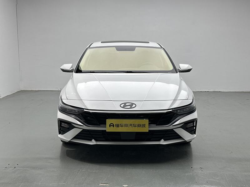 Hyundai Elantra 2023