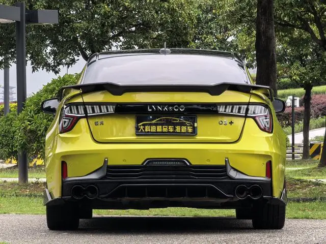 LYNK & CO Lynk 03 03+2.0 TD Automatic Performance Package Version