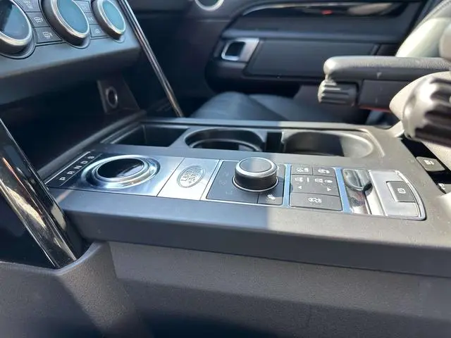 Land Rover discover 3.0 V6 SE