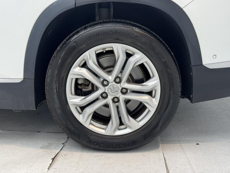 NIO NIO ES8 2020
