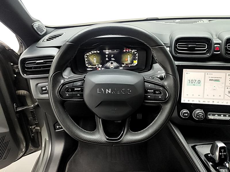Lynk & Co Link 03 2022