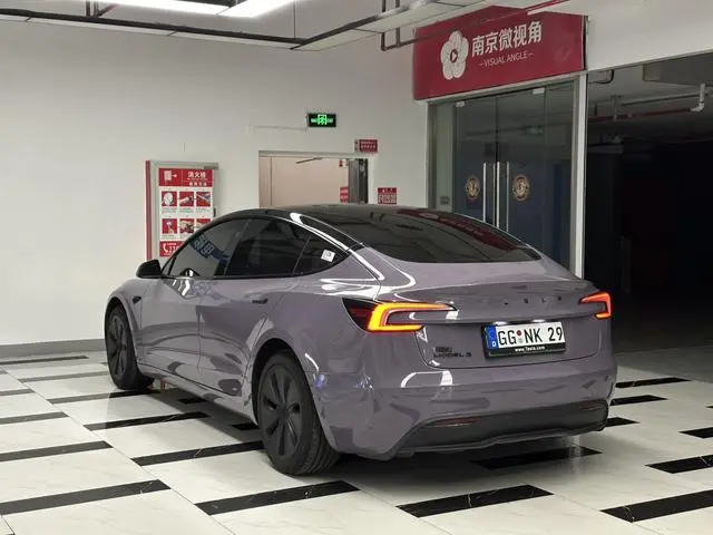 Tesla Model 3 Rear-wheel drive version