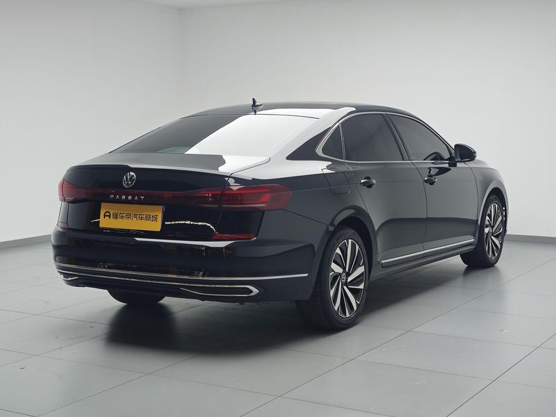 Volkswagen Passat 2024