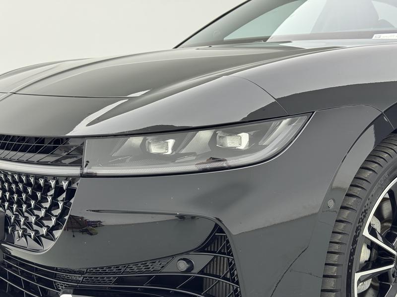 Voyah Lantu Chasing Light PHEV 2024