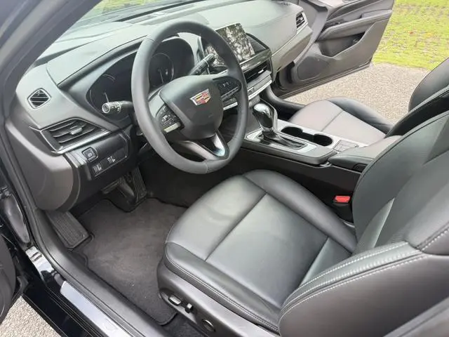 Cadillac Cadillac CT4 28T luxury