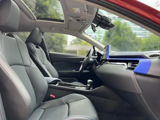 TOYOTA Toyota C-HR 2.0L Deluxe Edition