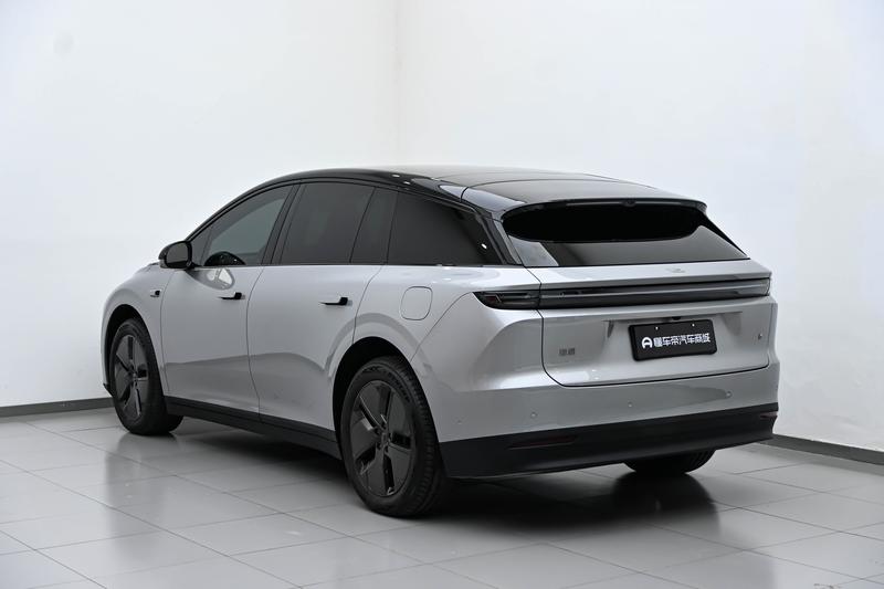 Li Auto Ideal i6 2025