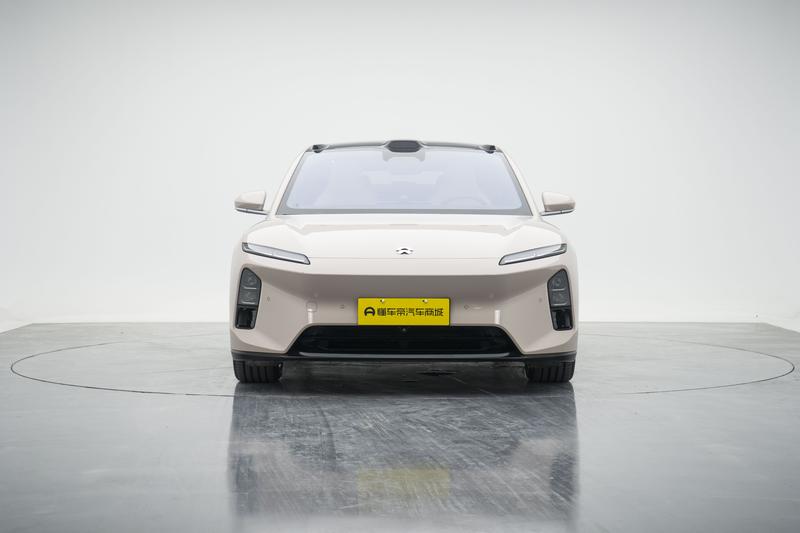 NIO NIO ET5 2025