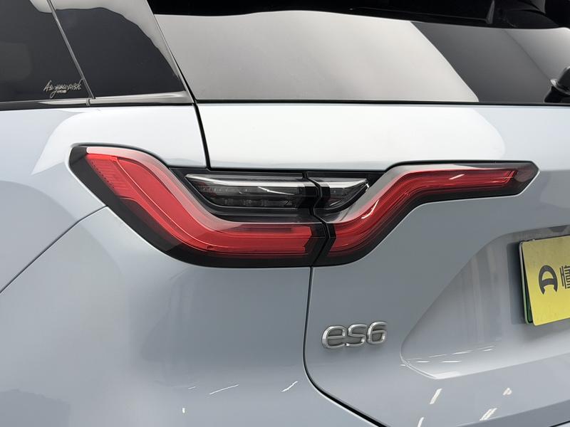 NIO NIO ES6 2020