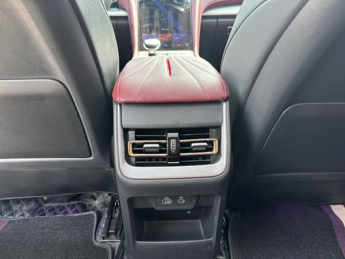 Hongqi Hongqi H5 2.0T Automatic Smart Union Flag Enjoy Edition