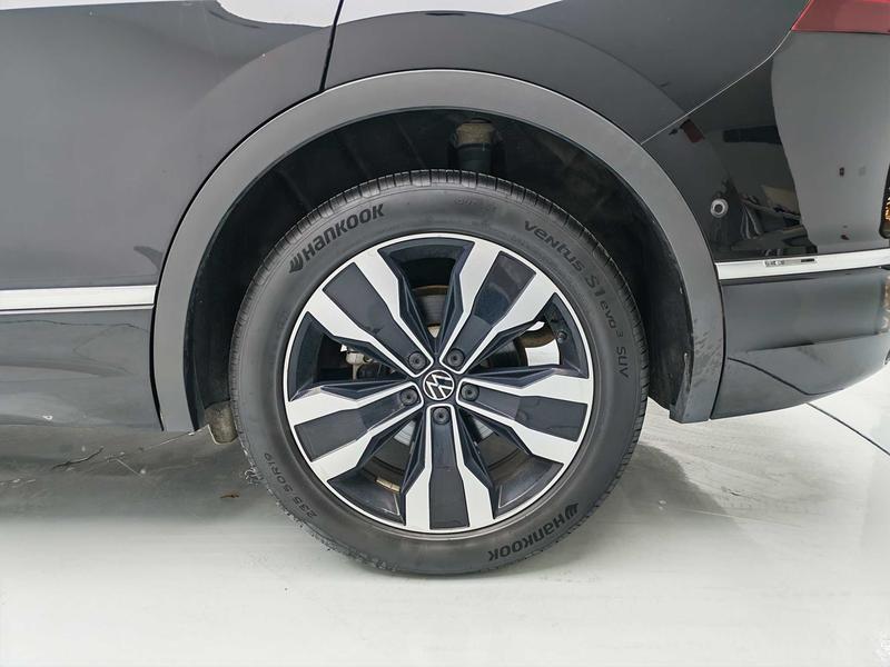 Volkswagen Tiguan L 2023