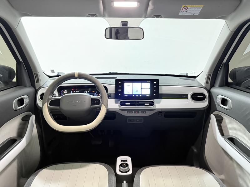 Geely Galaxy panda 2025