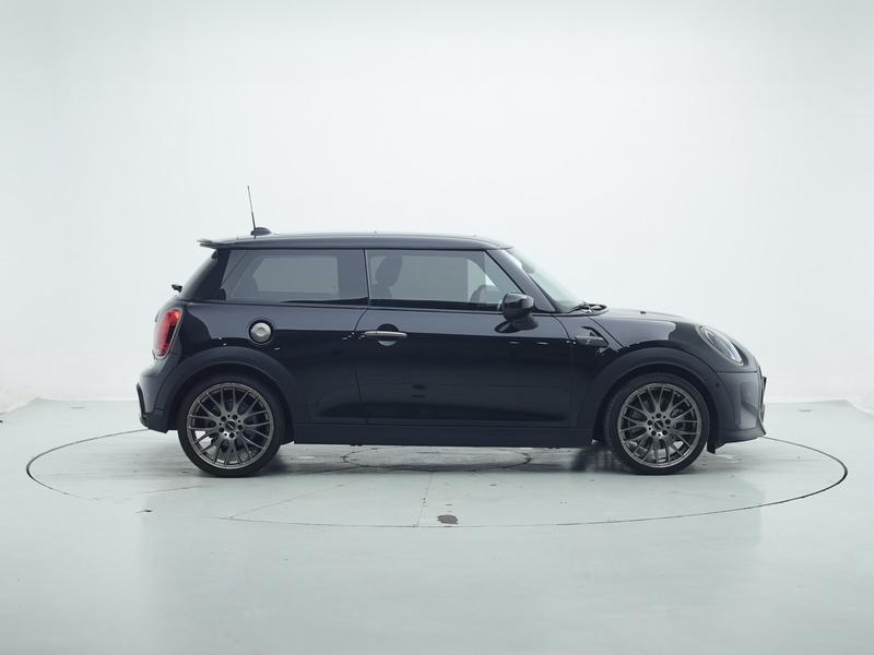 MINI MINI 2023
