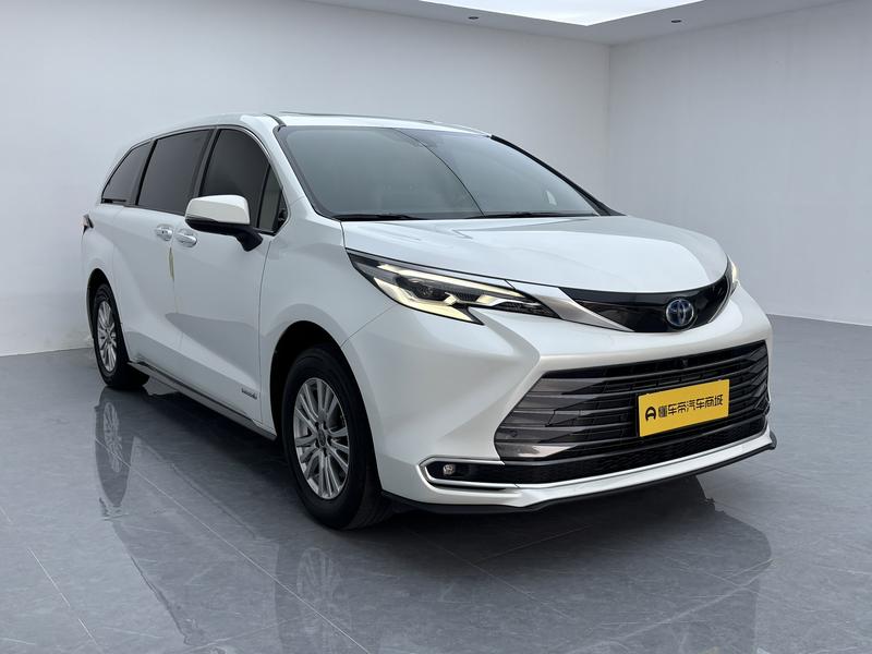 Toyota Sienna 2021
