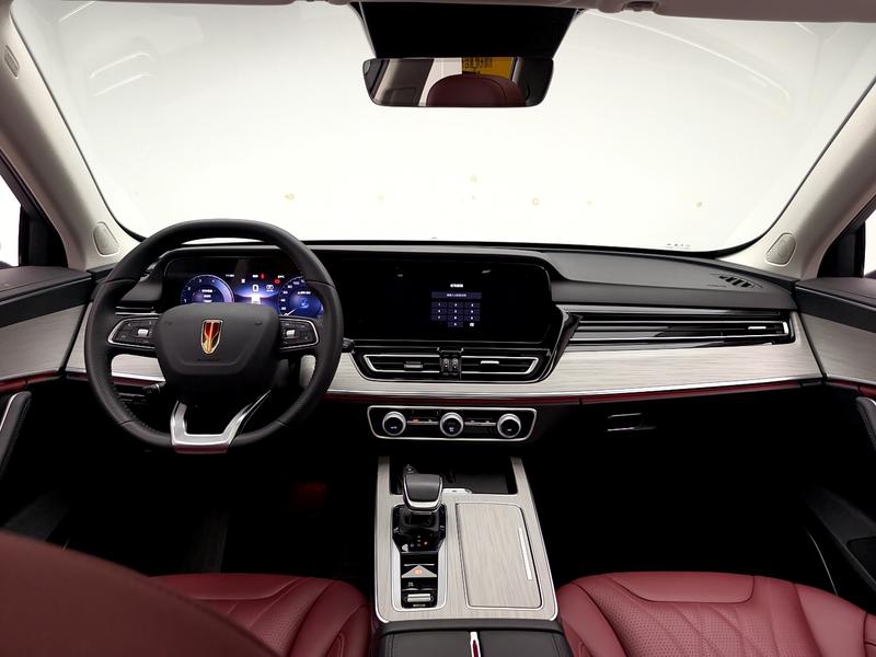 Hongqi Red Flag HS5 2025