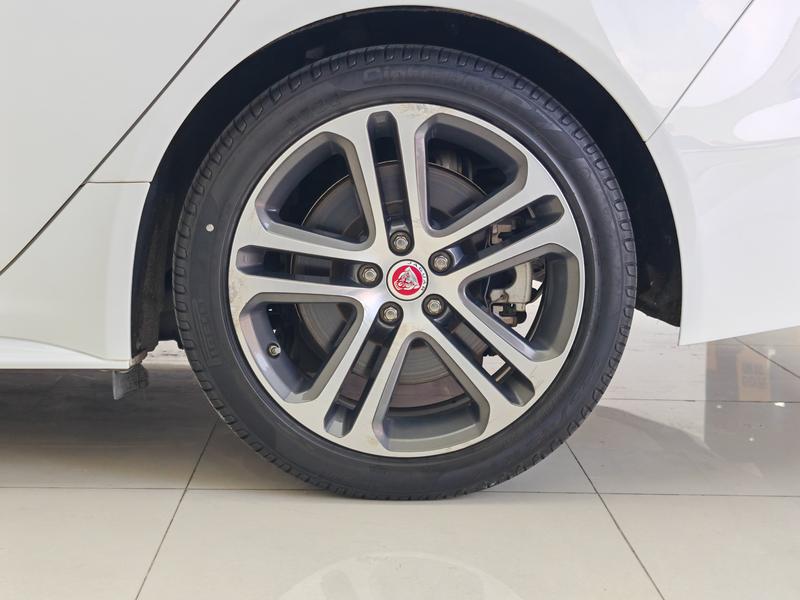 Jaguar Jaguar XEL 2020