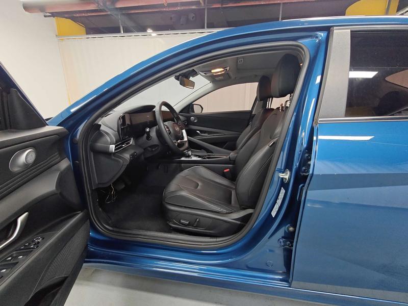 Hyundai Elantra 2022