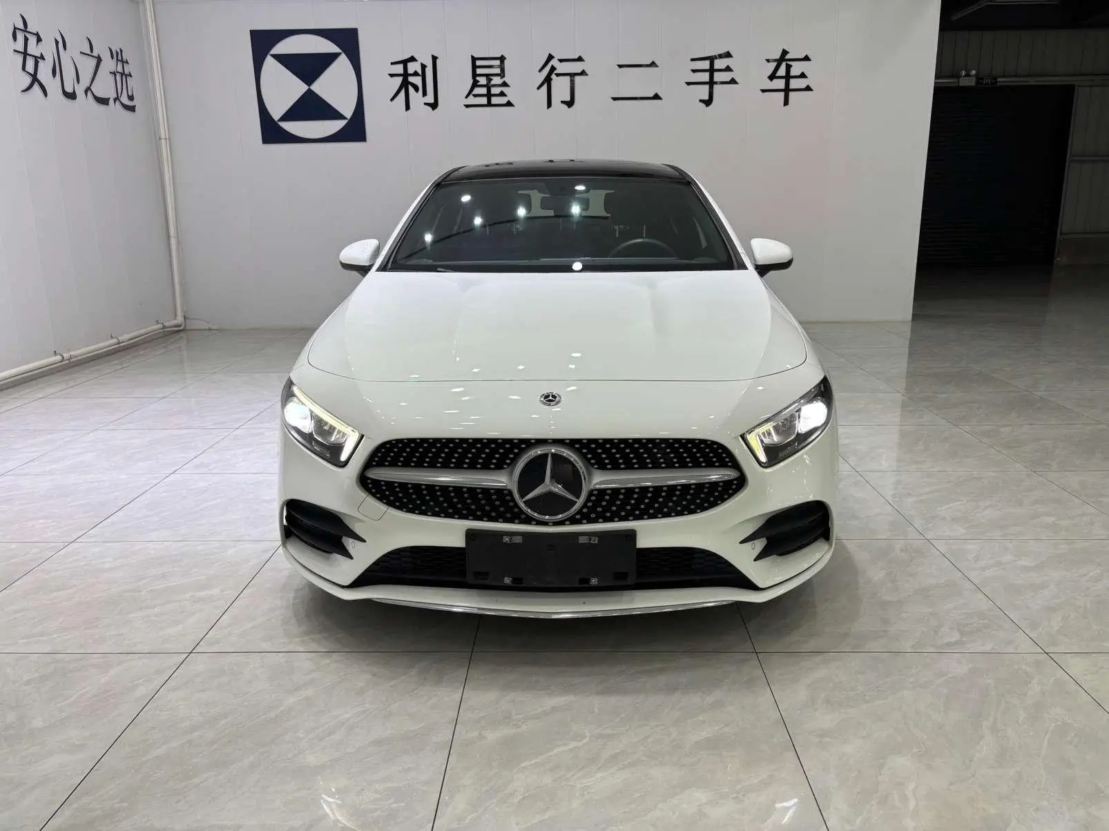 Mercedes-Benz Mercedes-Benz A-class A 200 L sports sedan