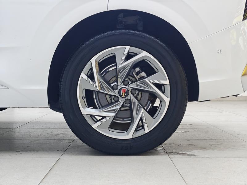 Hongqi Hongqi HS3 2023